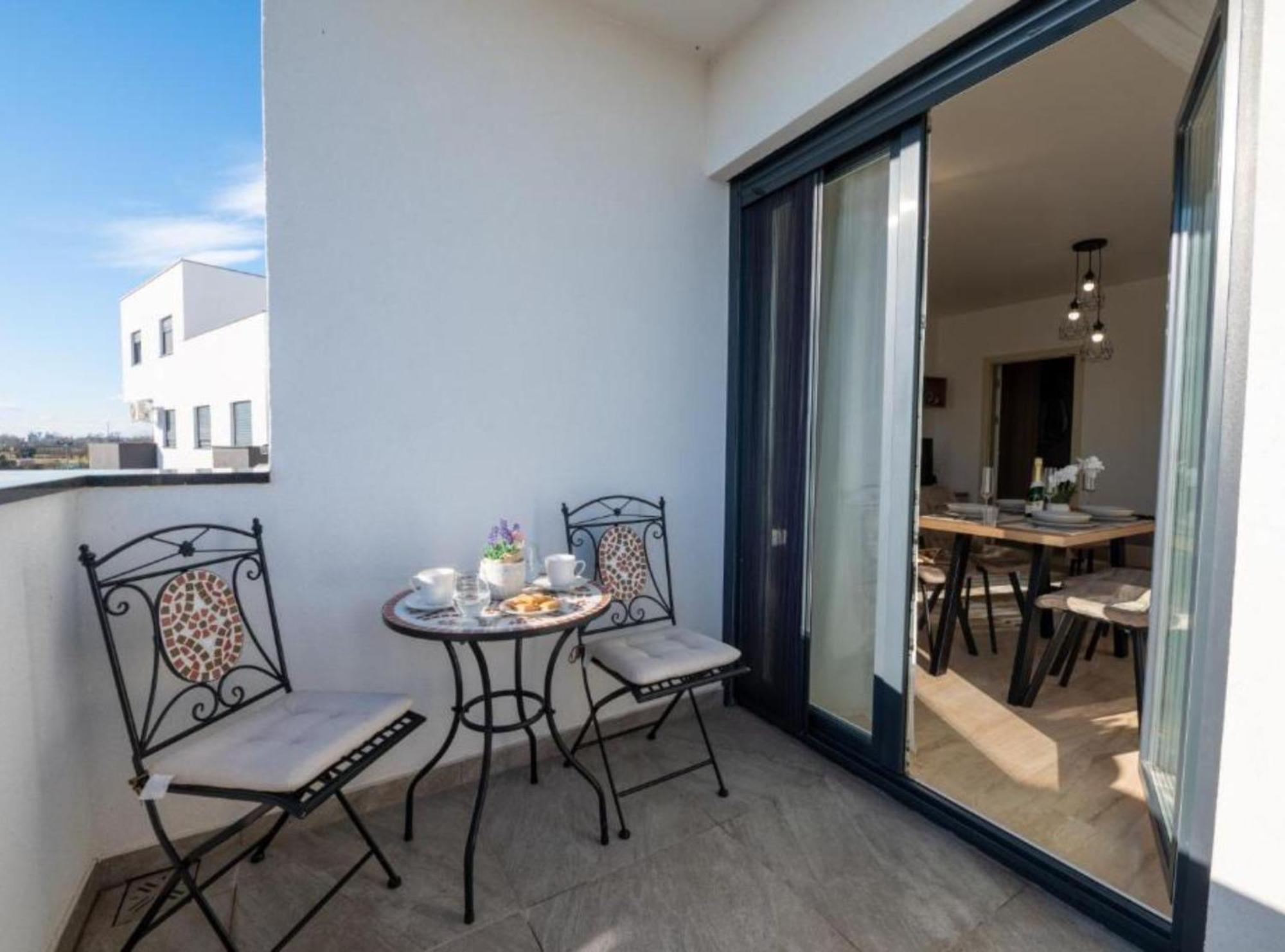 Apartment Kona - Free Parking & Self Check-In Ivanja Reka Exterior foto